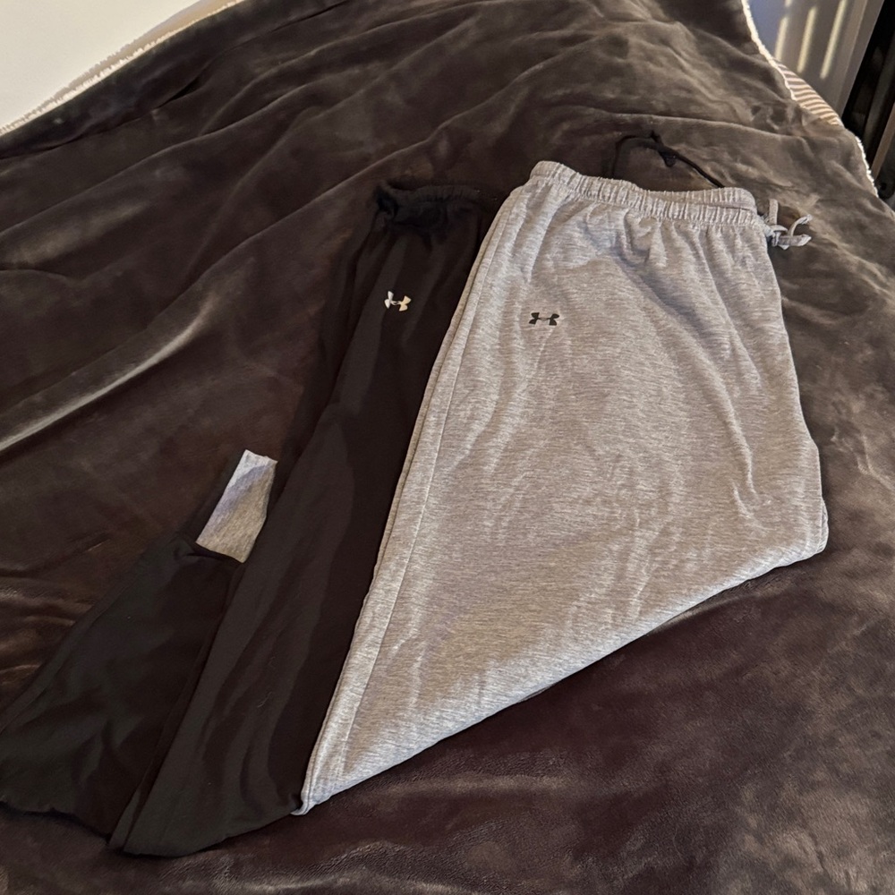 Under Armour lot of 2 Joggers — Black & Light Gray women’s XL